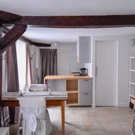 Appartement Saint-germain-des-pres In Parijs